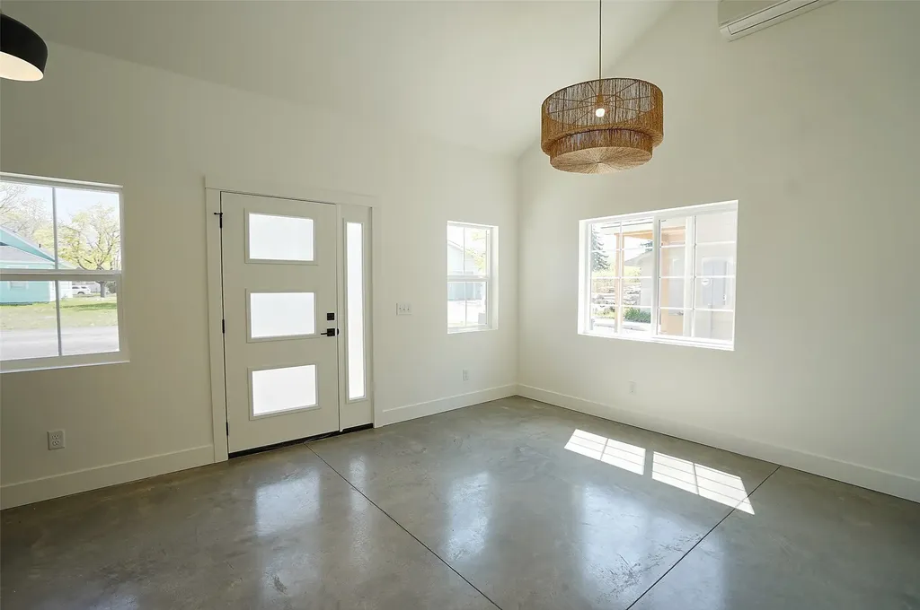 722, 724, 728, 730, 732 Rollins Street Missoula MT 59801