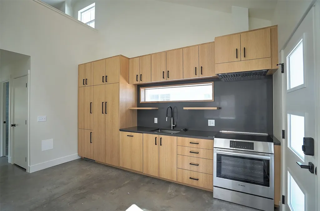 722, 724, 728, 730, 732 Rollins Street Missoula MT 59801