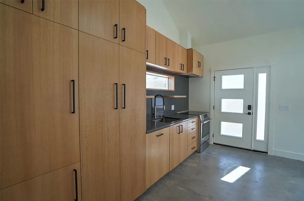 722, 724, 728, 730, 732 Rollins Street Missoula MT 59801