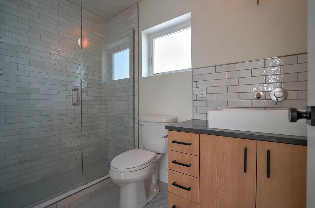 722, 724, 728, 730, 732 Rollins Street Missoula MT 59801