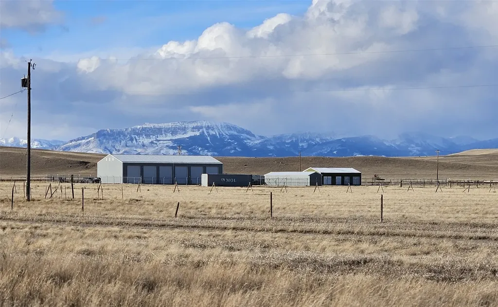 2045 Gilman Main Street Augusta MT 59410