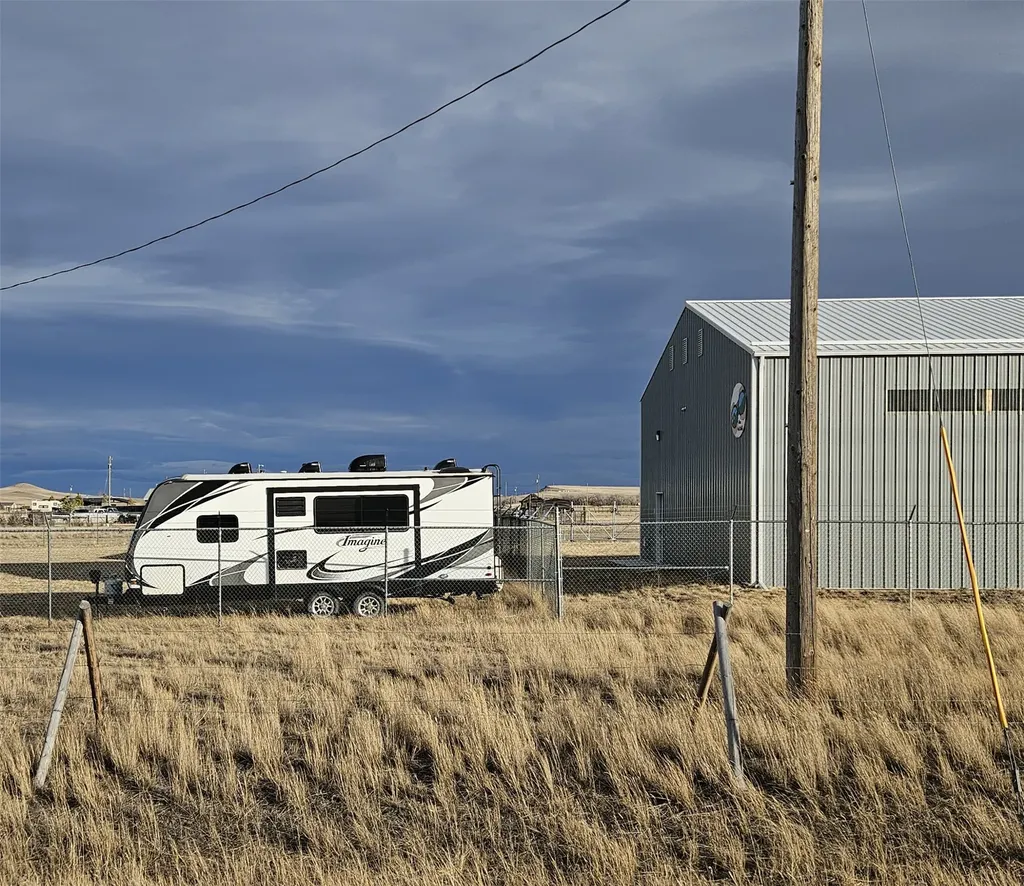 2045 Gilman Main Street Augusta MT 59410