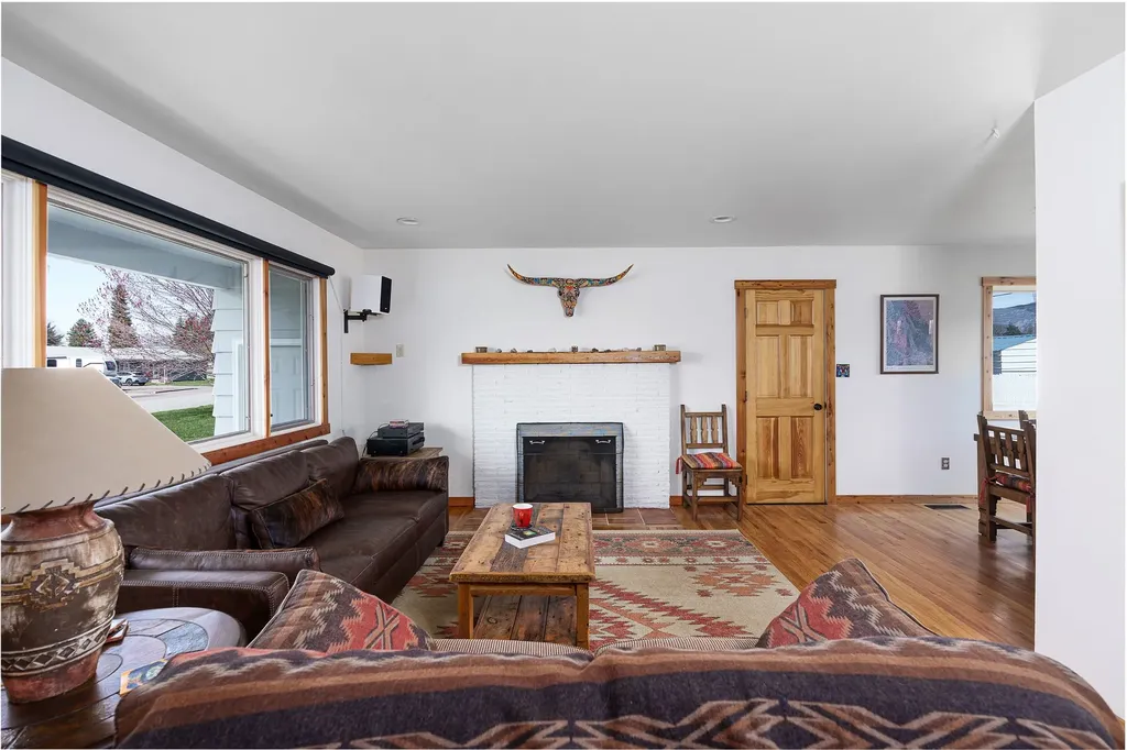 1306 Columbia Drive Columbia Falls MT 59912