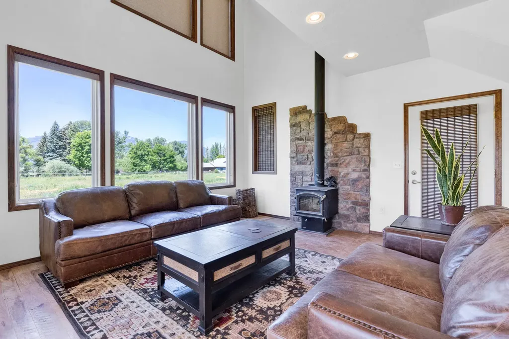 239 Lincoln Lane Hamilton MT 59840