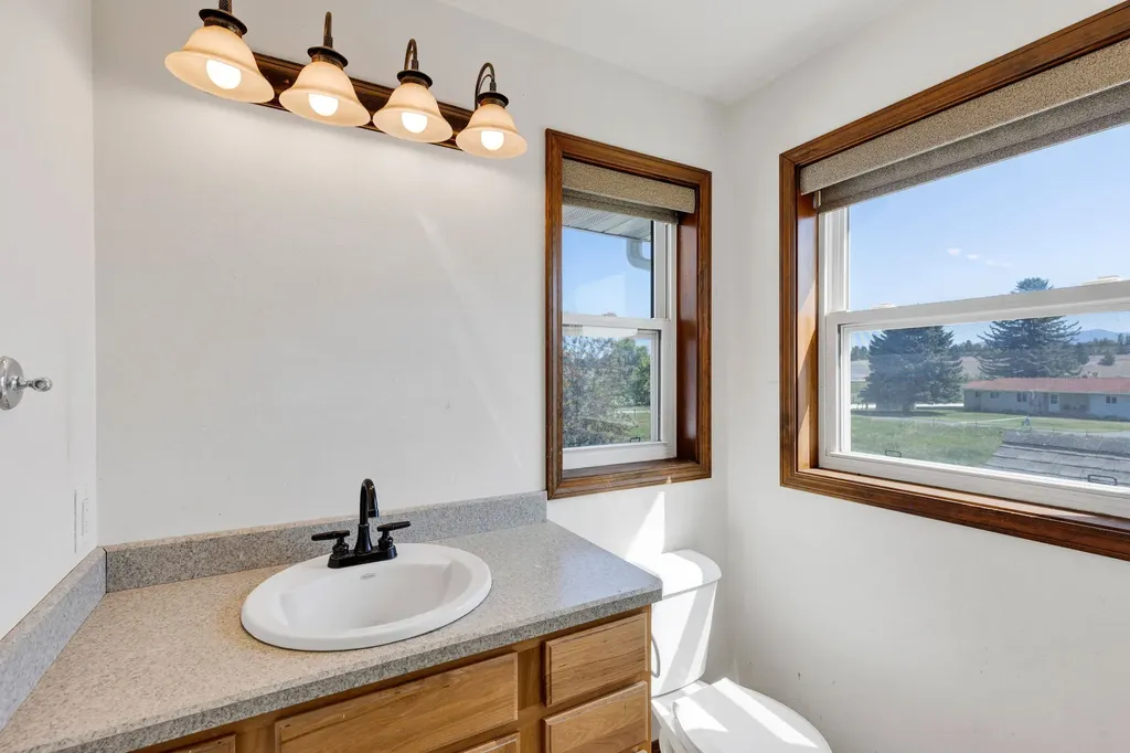 239 Lincoln Lane Hamilton MT 59840