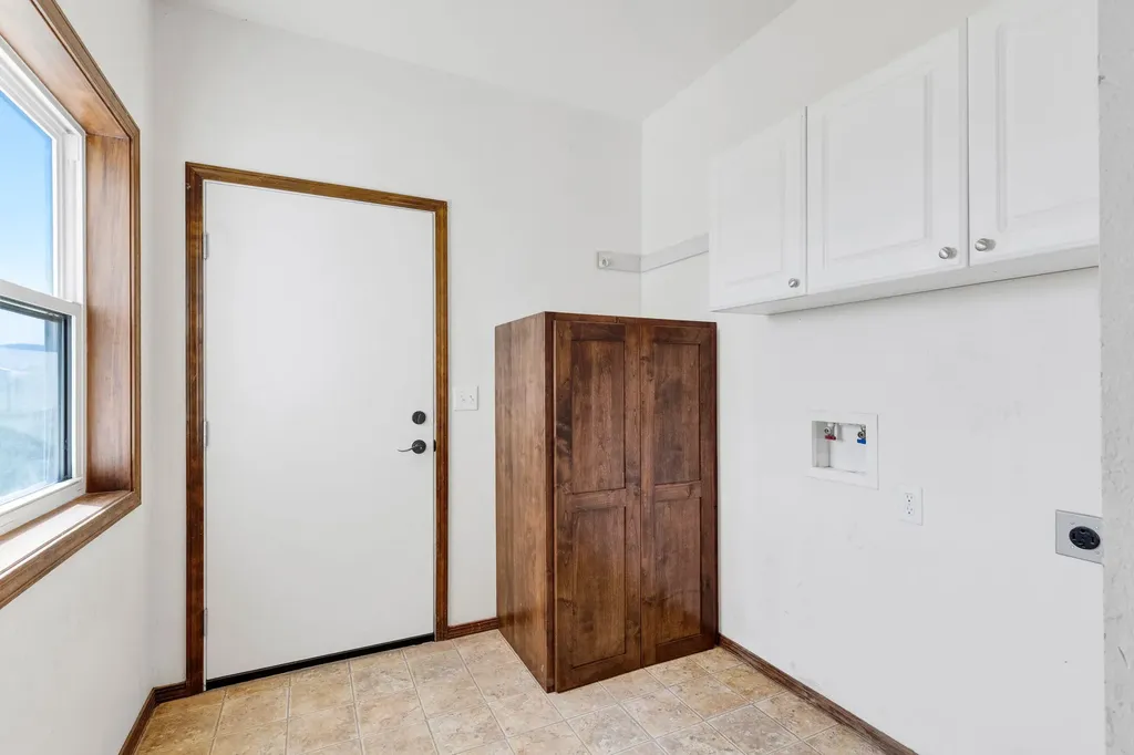 239 Lincoln Lane Hamilton MT 59840