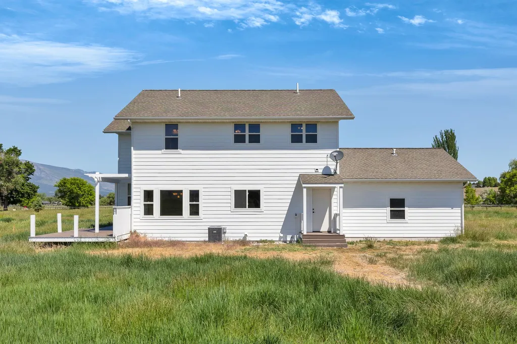 239 Lincoln Lane Hamilton MT 59840