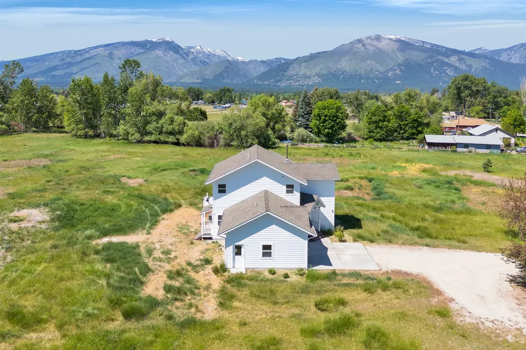 239 Lincoln Lane Hamilton MT 59840