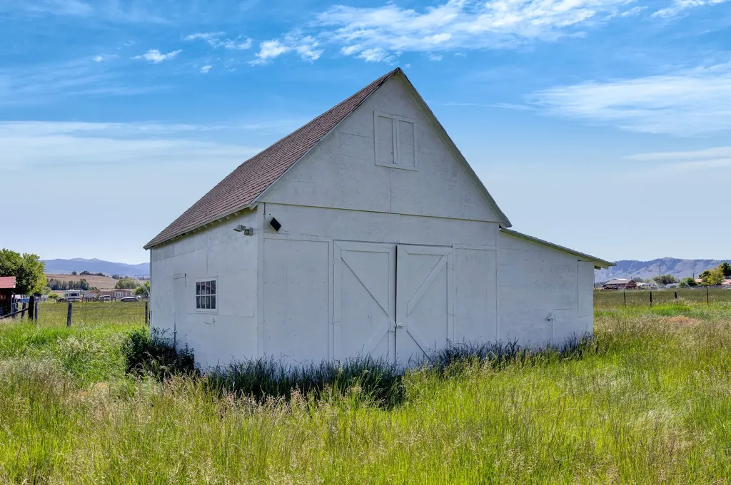 239 Lincoln Lane Hamilton MT 59840