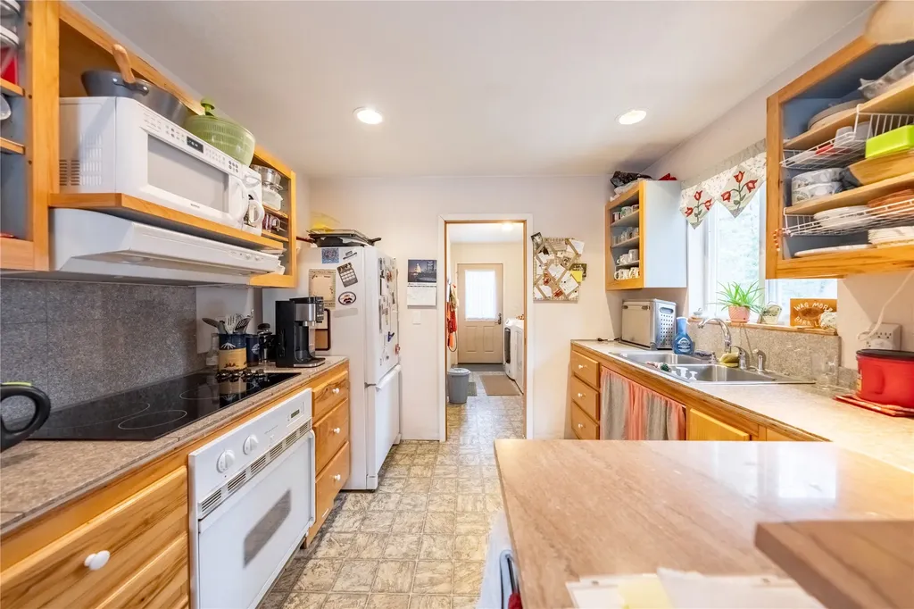 185 Forest Road Troy MT 59935