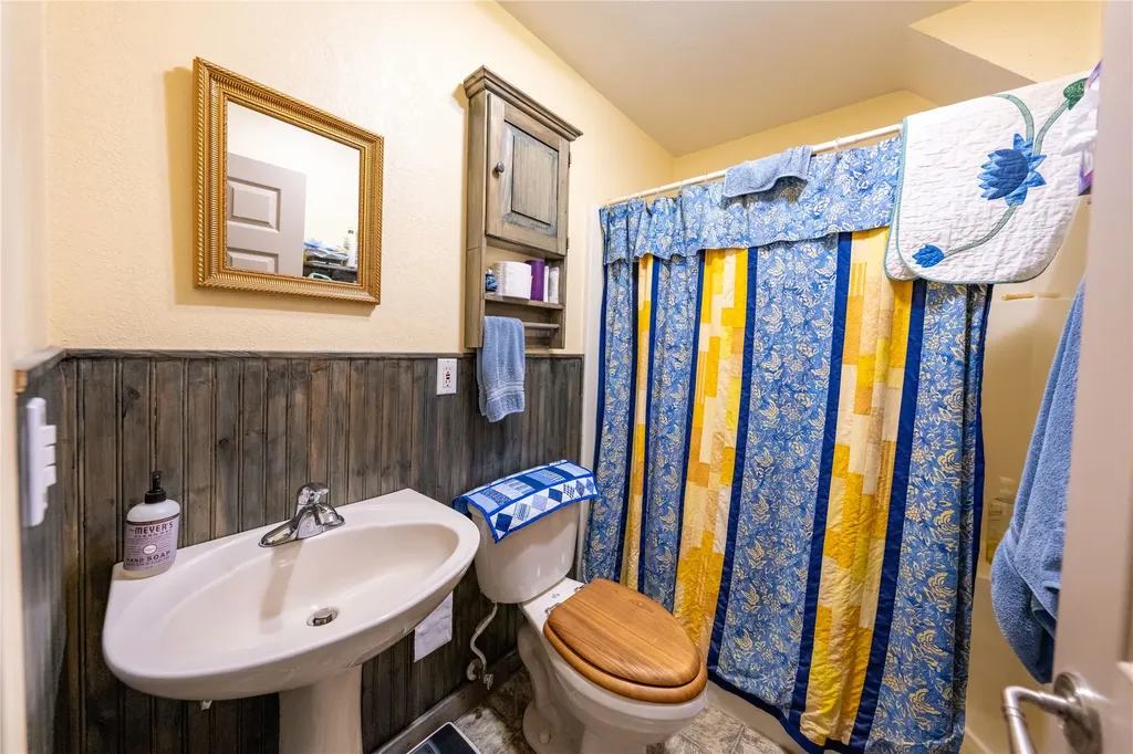 185 Forest Road Troy MT 59935