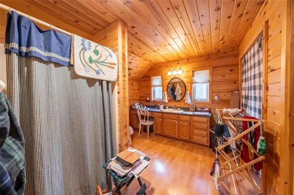 185 Forest Road Troy MT 59935