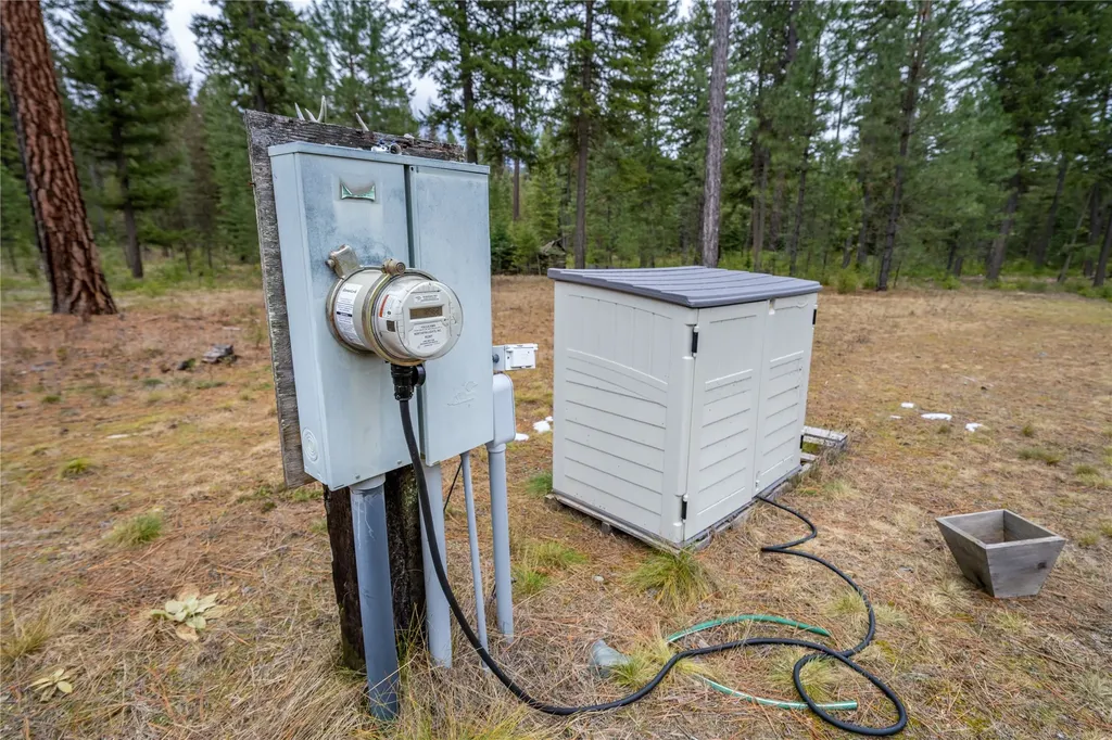 185 Forest Road Troy MT 59935