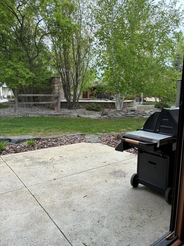 68 Bay Harbor Drive Bigfork MT 59911