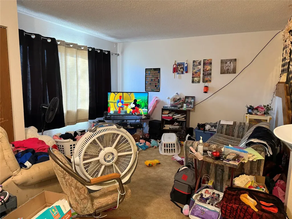 518 W Jefferson Avenue Chester MT 59522