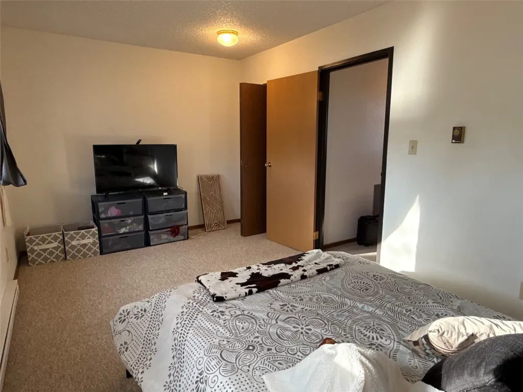 518 W Jefferson Avenue Chester MT 59522