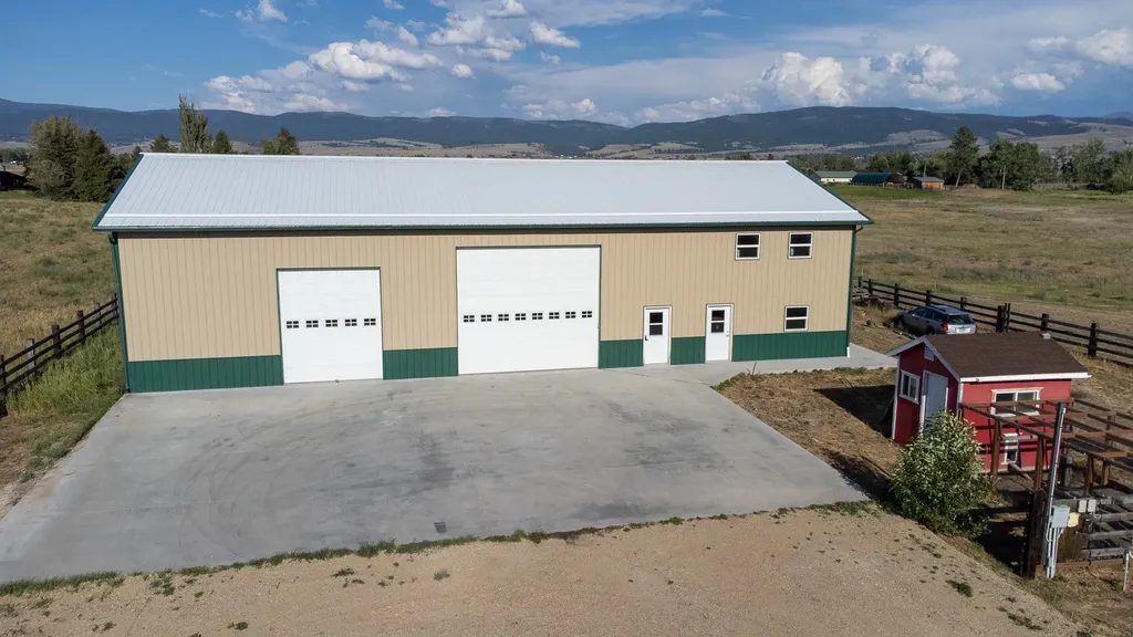 4472 Tripp Lane Stevensville MT 59870