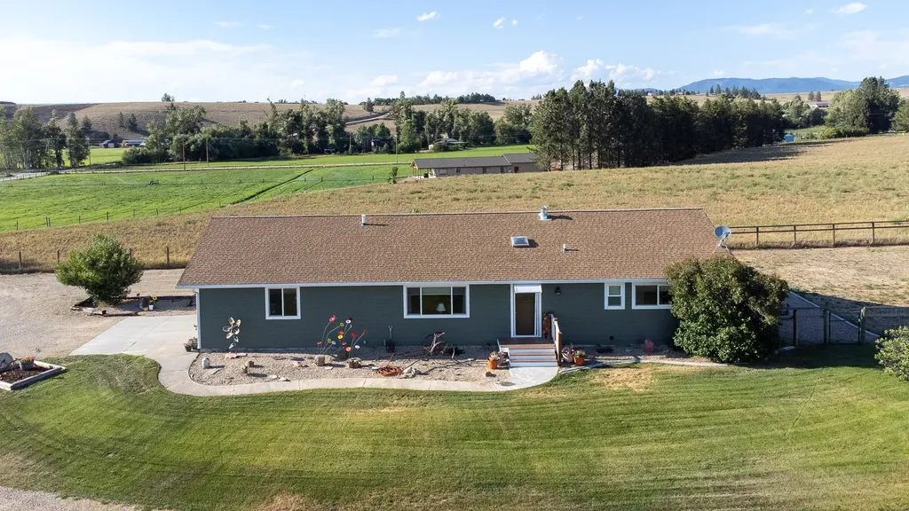 4472 Tripp Lane Stevensville MT 59870