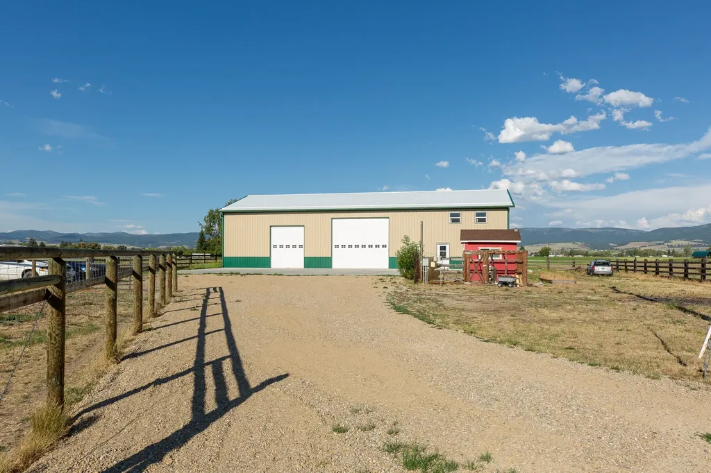 4472 Tripp Lane Stevensville MT 59870