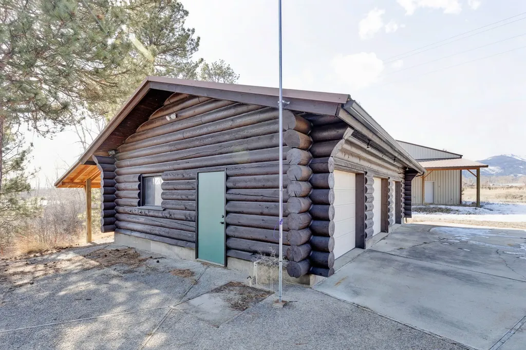 1800 Us Highway 93 N Victor MT 59875