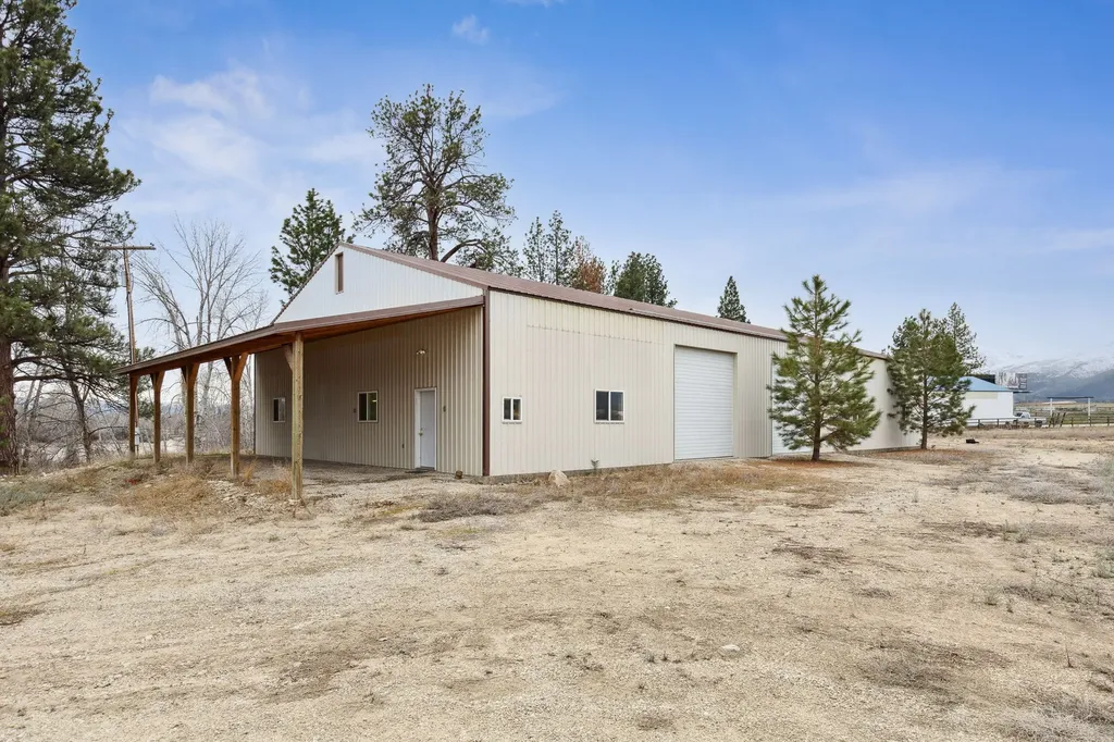 1800 Us Highway 93 N Victor MT 59875