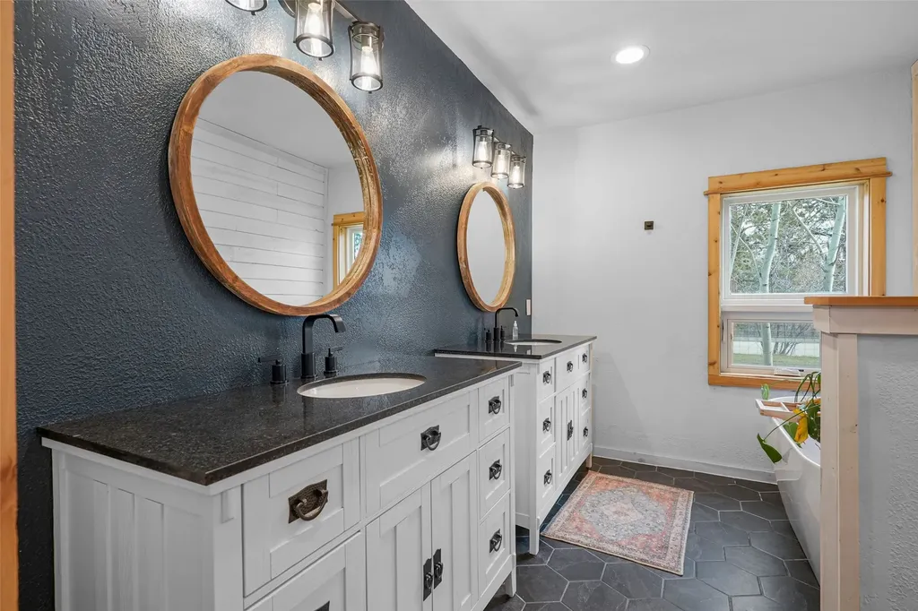 360 W River Road Hamilton MT 59840