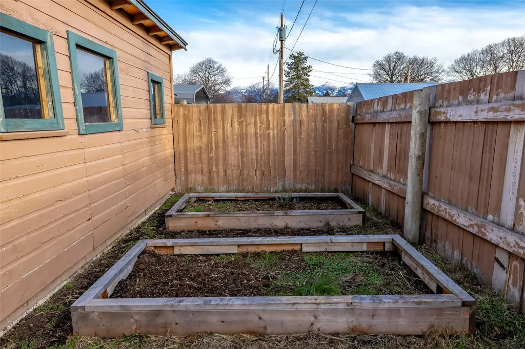 602 5th Avenue E Polson MT 59860