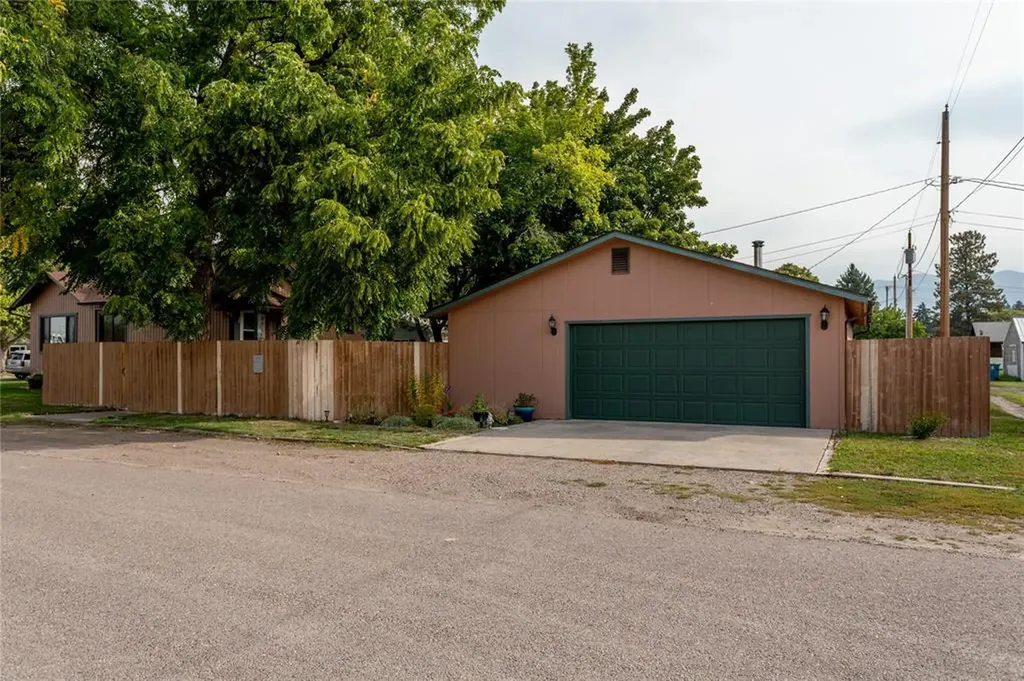 602 5th Avenue E Polson MT 59860
