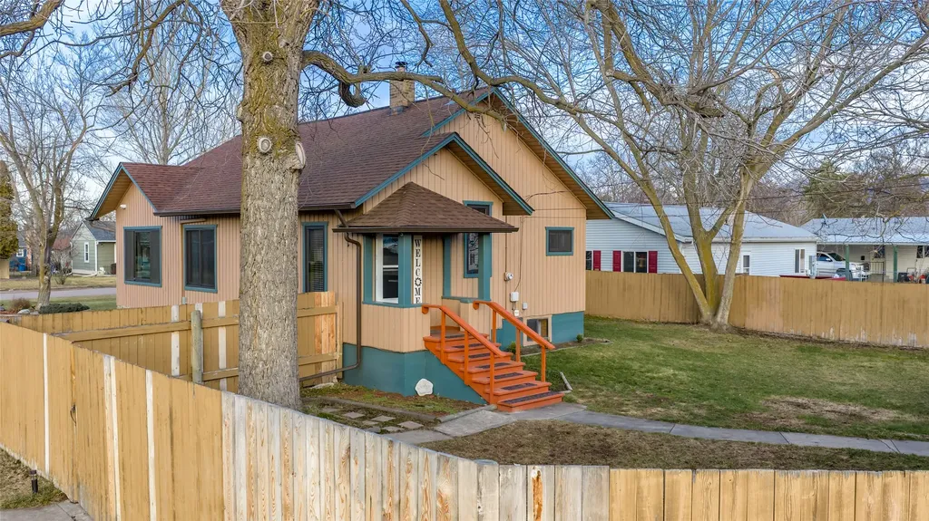 602 5th Avenue E Polson MT 59860
