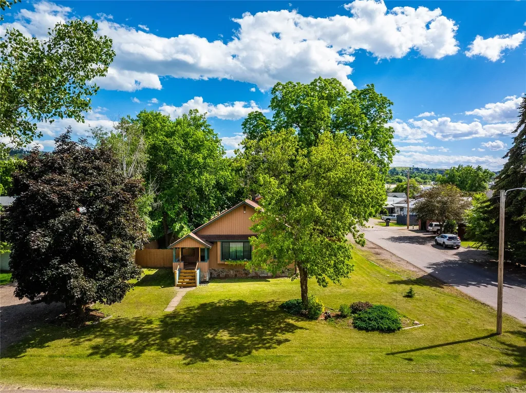 602 5th Avenue E Polson MT 59860