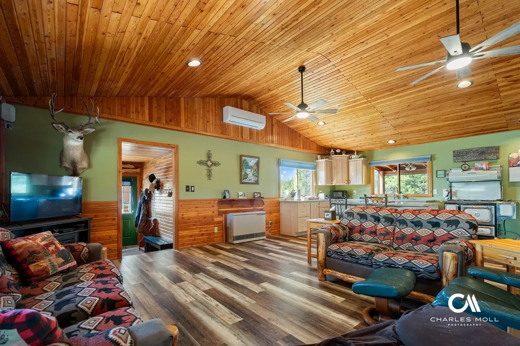 5810 Favorite Gulch Road Helena MT 59602