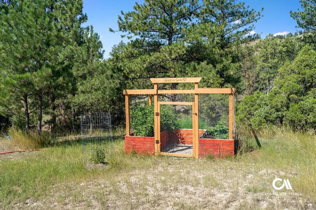 5810 Favorite Gulch Road Helena MT 59602