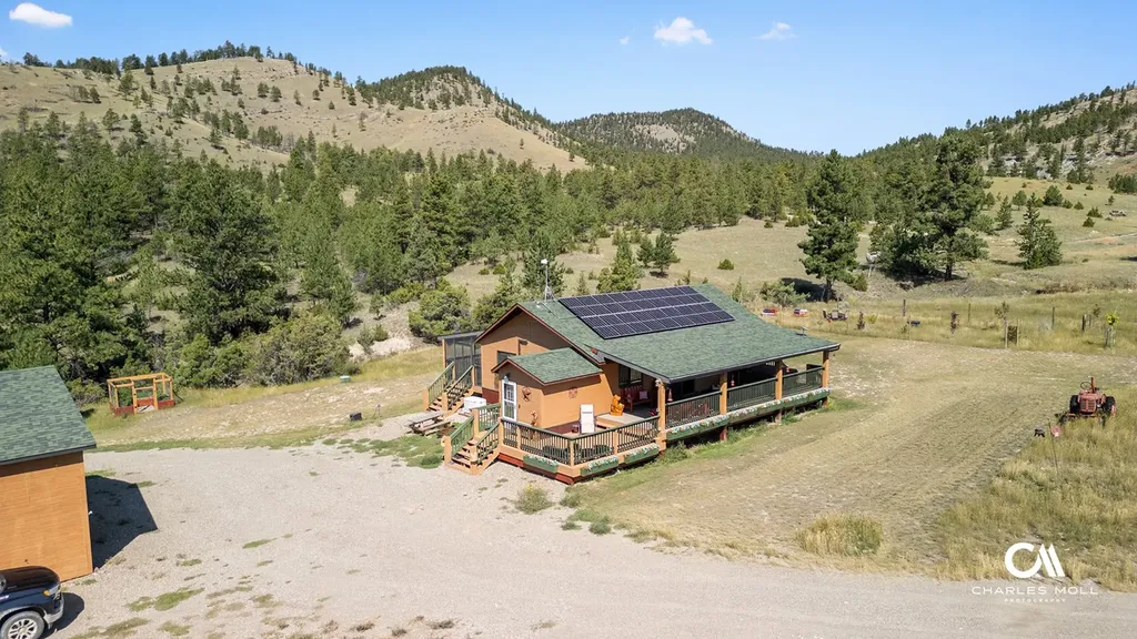 5810 Favorite Gulch Road Helena MT 59602