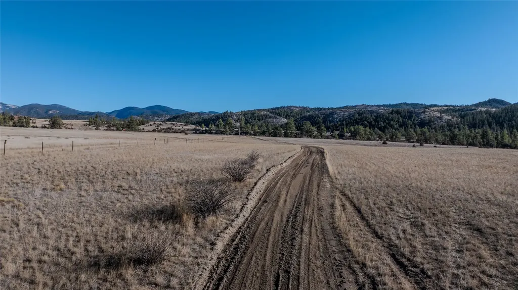 5810 Favorite Gulch Road Helena MT 59602