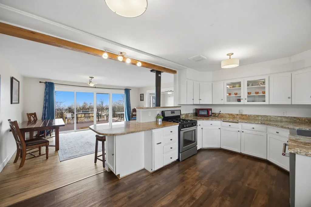 1948 Mountain View Orchard Road Corvallis MT 59828