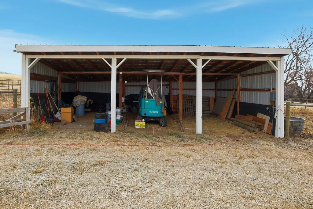 1948 Mountain View Orchard Road Corvallis MT 59828