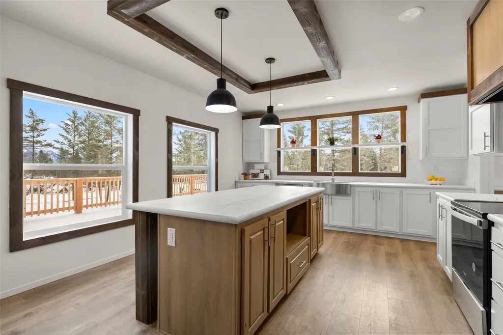 20 Starling Drive Eureka MT 59917