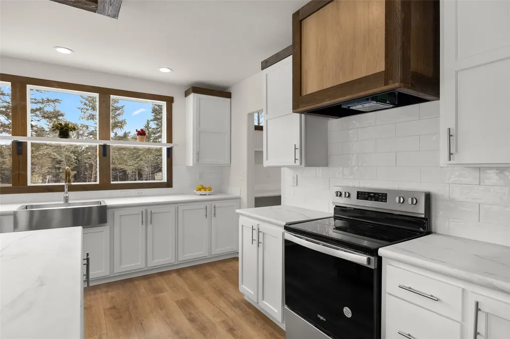 20 Starling Drive Eureka MT 59917