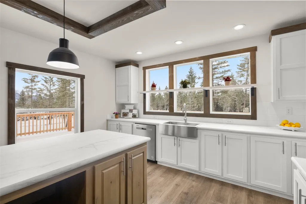 20 Starling Drive Eureka MT 59917