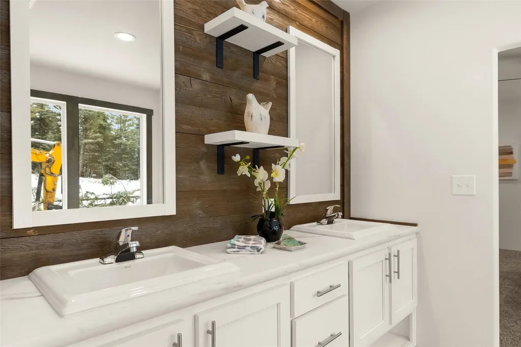 20 Starling Drive Eureka MT 59917