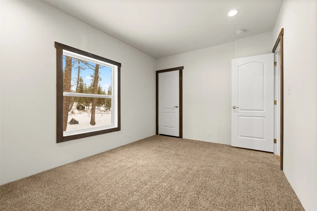 20 Starling Drive Eureka MT 59917