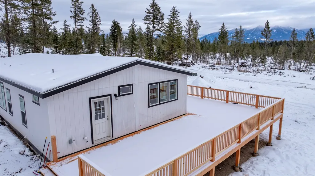 20 Starling Drive Eureka MT 59917