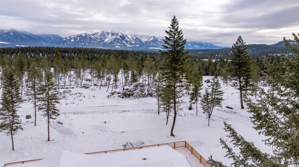 20 Starling Drive Eureka MT 59917