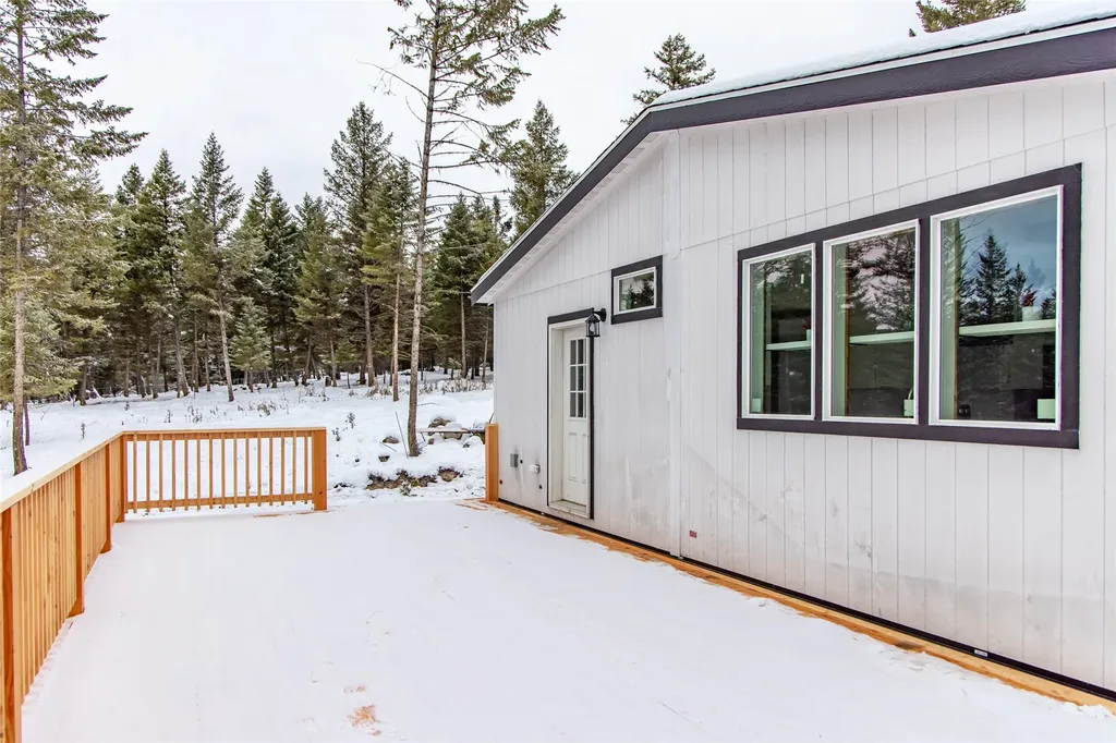 20 Starling Drive Eureka MT 59917
