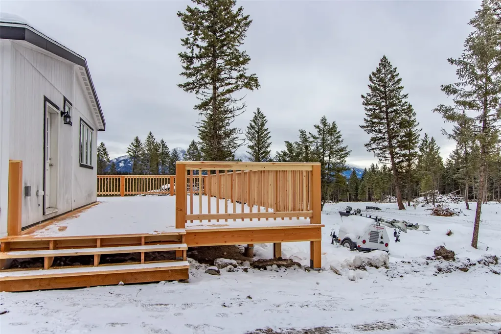 20 Starling Drive Eureka MT 59917