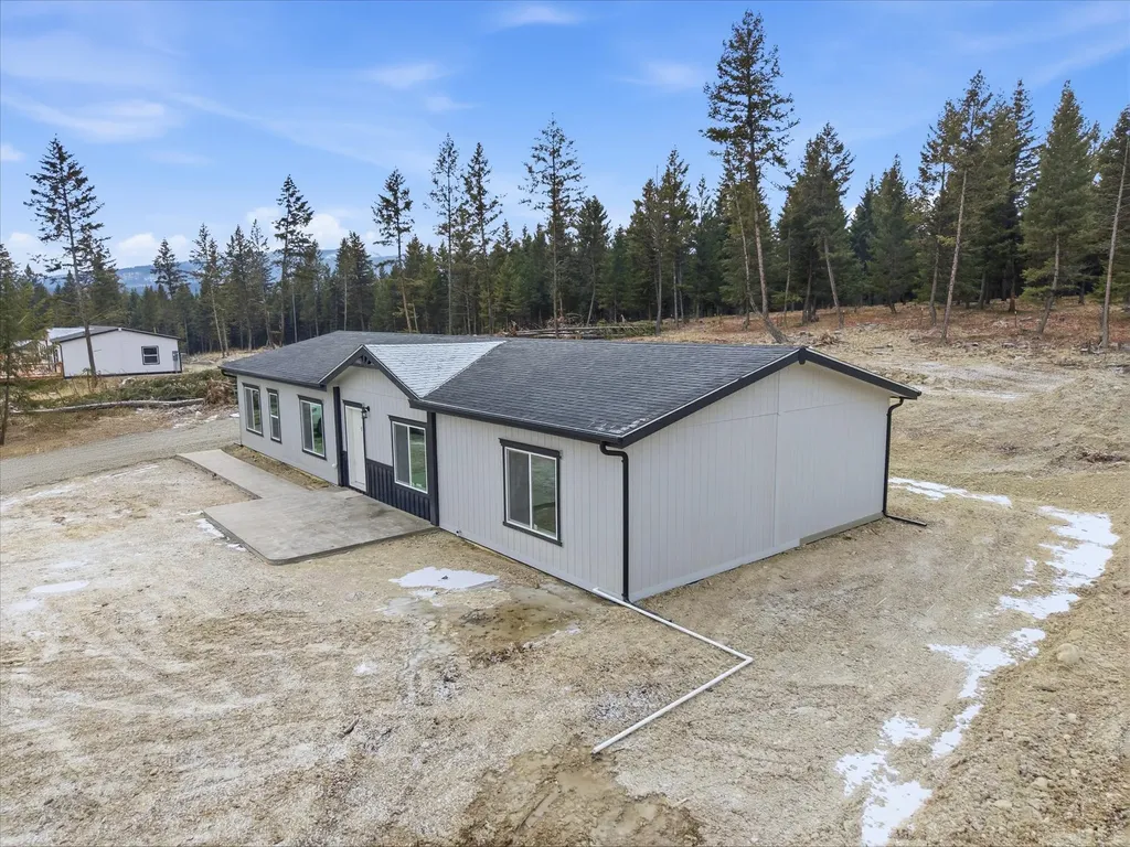 401 Osprey Loop Eureka MT 59917