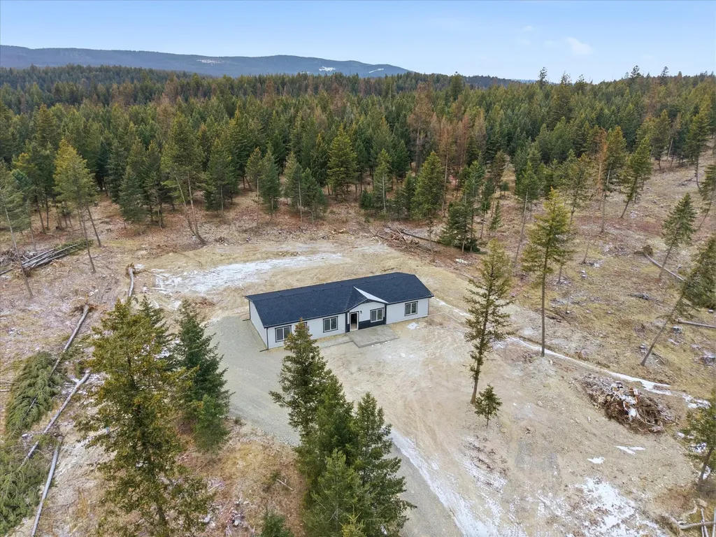 401 Osprey Loop Eureka MT 59917
