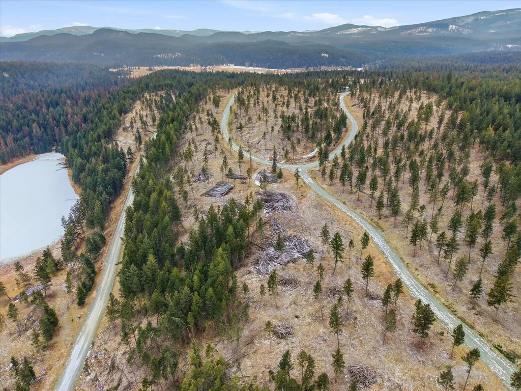 401 Osprey Loop Eureka MT 59917