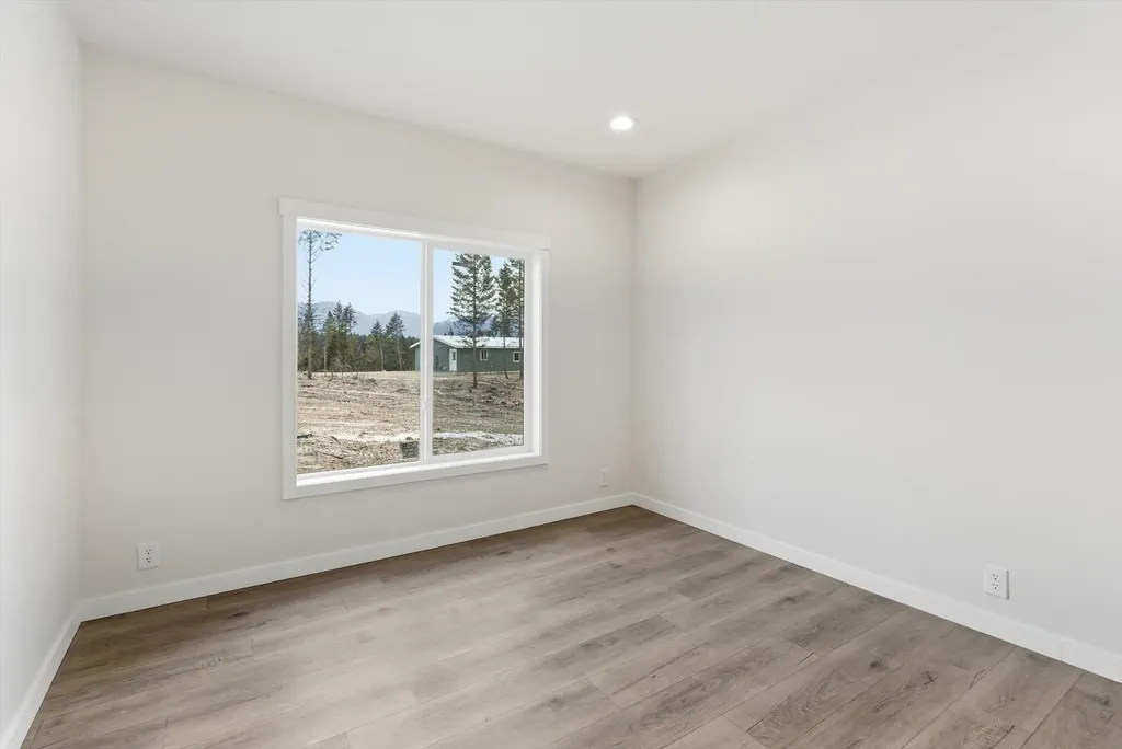 17 Starling Drive Eureka MT 59917