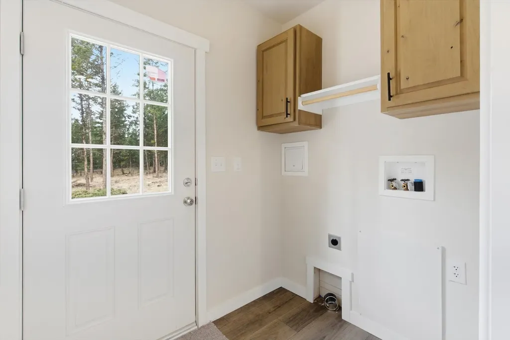 17 Starling Drive Eureka MT 59917